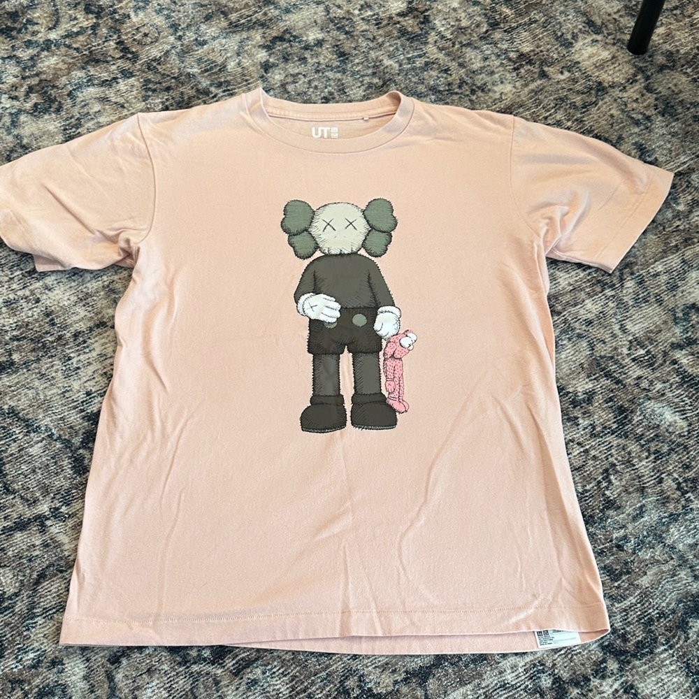 KAWS x Sesame Street tshirt size small